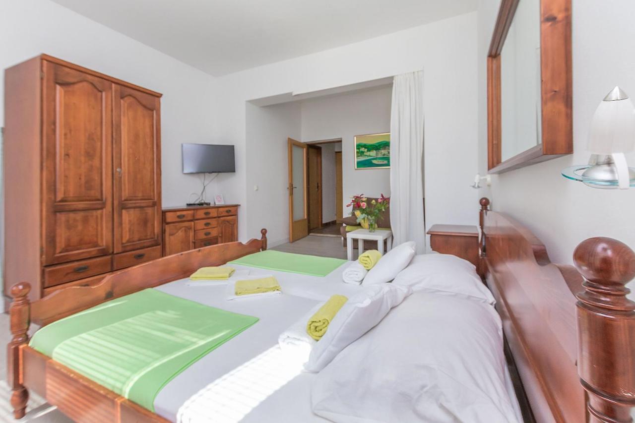 Apartments Clarus Mare Duće エクステリア 写真