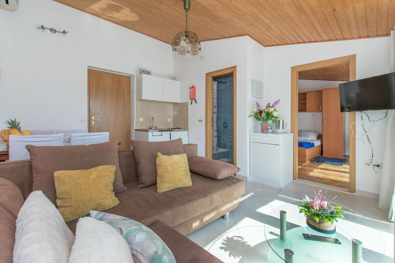 Apartments Clarus Mare Duće エクステリア 写真
